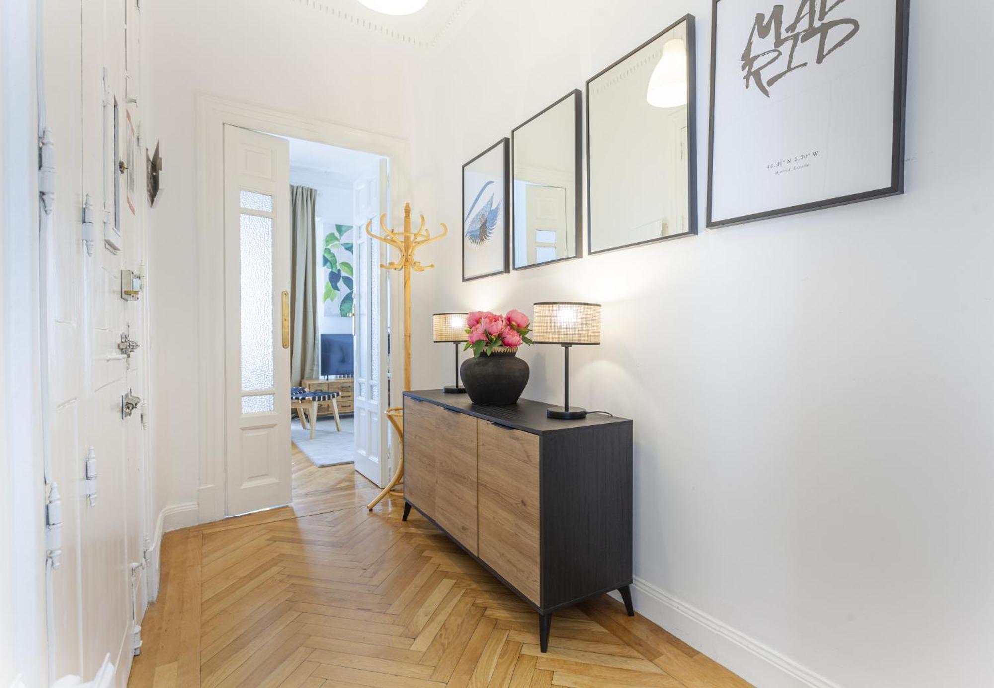 Apartamento Santa Ana Place En מדריד מראה חיצוני תמונה