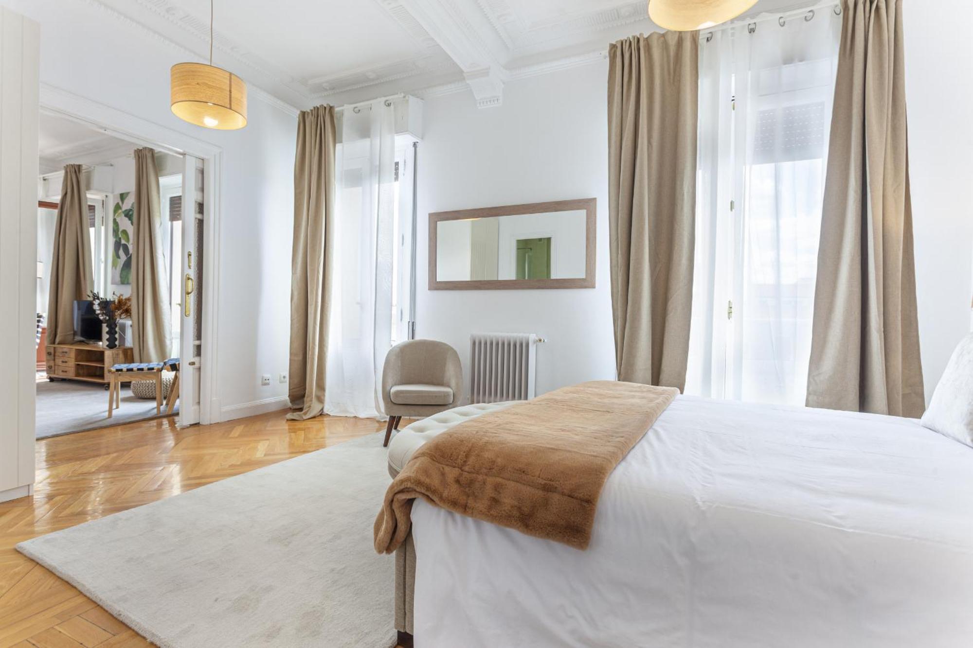 Apartamento Santa Ana Place En מדריד מראה חיצוני תמונה